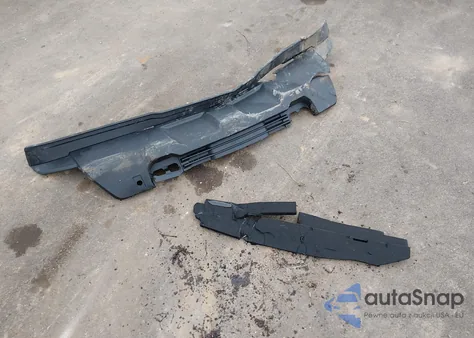 2026 Chevrolet Silverado 1500 4Wd Standard Bed Lt from USA, damaged, VIN 2GCUKDED4T1126112